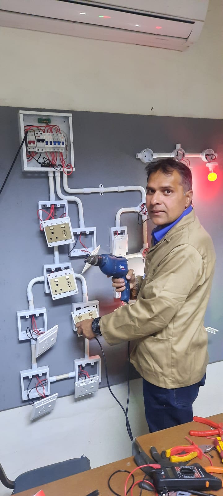 Wireman's Licence (Certificate of Compliance) workshop 8